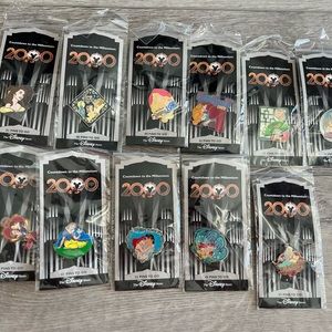 Set of 11 unopened/new - 2000 countdown to the millennium Disney princess pins